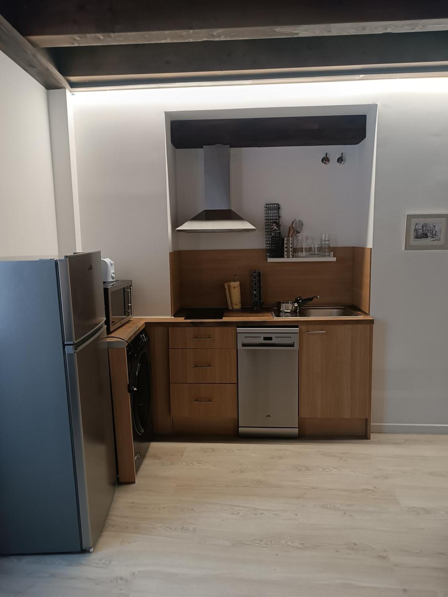 Apartamentos Turisticos Avila Puerta Del Puente 1-3 מראה חיצוני תמונה